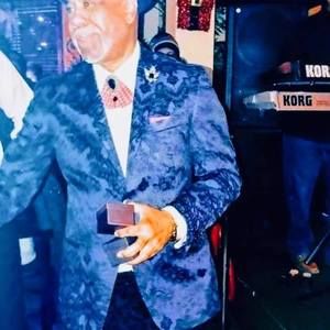 Meet your Posher, Roberto